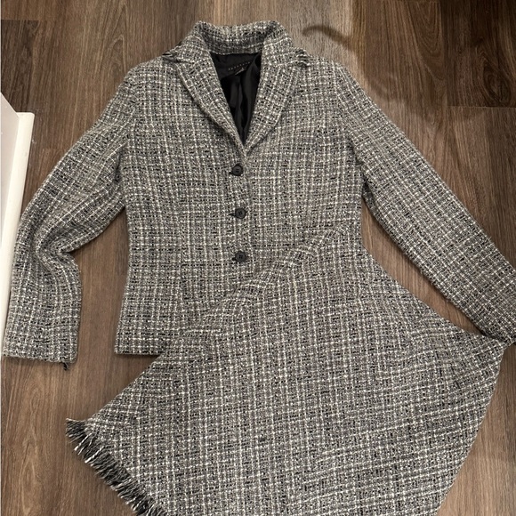 Apostrophe Black/White Tweed Jacket -size 4 Skirt (size 6 ) - Picture 2 of 4